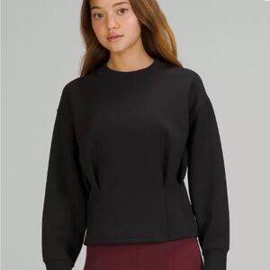 Lululemon Gathered Waist Crew Pullover - Size 10
